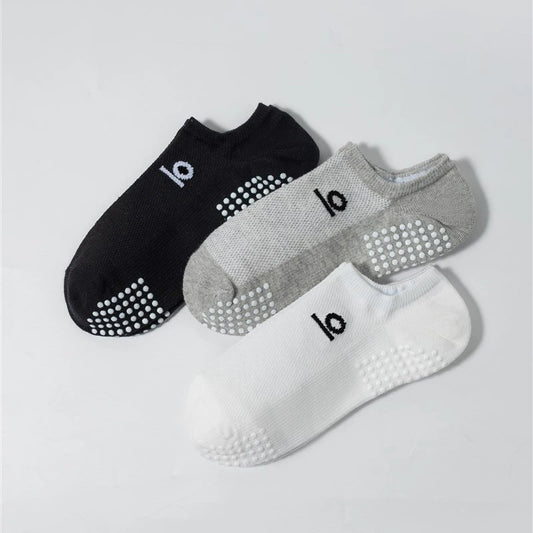 Sports Anti Slip Boat Socks for Women Comfortable and Breathable Cotton Socks Pilates Fitness Indoor Yoga Training Socks