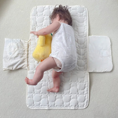 Portable Infant Baby Changing Pad Beige Color Cartoon Bear Newborn Dipaer Changing Pad Cover Outdoor Fold Baby Changing Mat