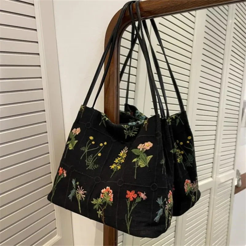 Street Trend Embroidered Totes Bags for Women Large Capacity Canvas Handbag Shoulder Bag Female Commuting Bucket Bag