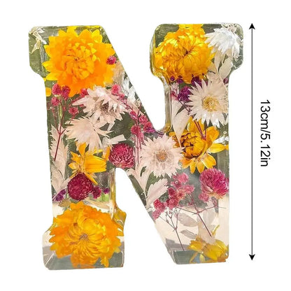 Floral 26 Letters Night Lights Decorative Resin Lamp with Initial Letter & Dry Flower Creative Table Light Night Lamp Glowing