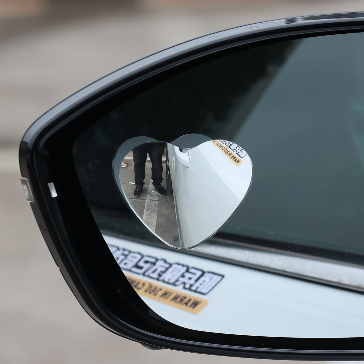 Car Frameless Blind Spots Mirror Cute Heart Shape Side Mirror Rearview Mirrors Auxiliary Accessories for Auto SUV Motorcycle