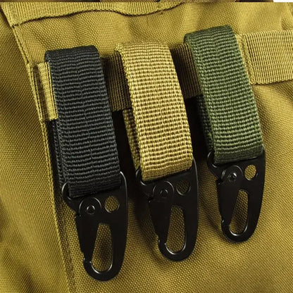 2pcs Tactical Hook Buckle, Mountaineering Hook Buckle Key Bag Accessories Hook Buckle Strap, Triangle Keychain for Outdoor Use