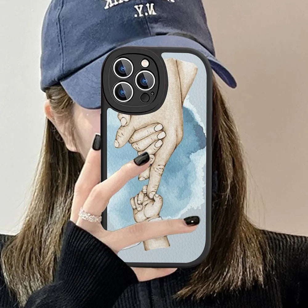 Baby Mom daughter Son Dad Hand Phone Case Hard Leather For iPhone 15 14 13 12 Mini 11 14 Pro Max Xs X Xr 7 8 Plus Fundas