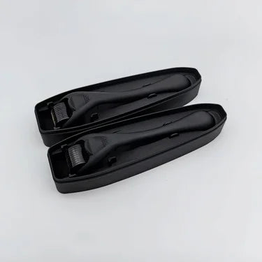 0.25mm Titanium 540 Microneedle Derma Roller for Face Hair Beard Matte Black Handle 540 Microneedle Roller