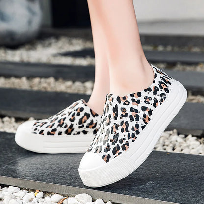 New Big Kid Casual Sandal Heightening Shoes External Wear Sandal Summer Thick Bottom Hole Cave Garden Shoes Women Beach Sandal