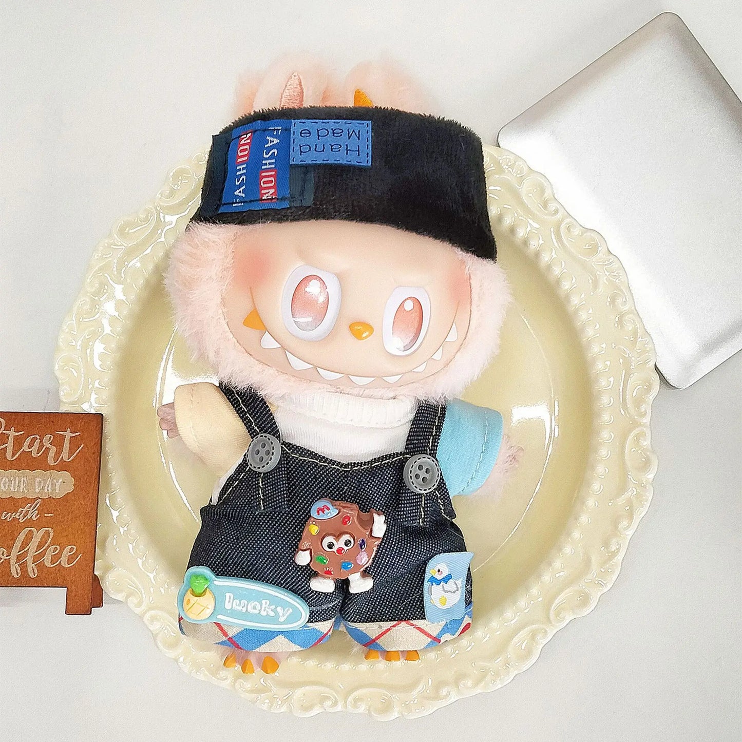 Labubu's Third-generation Baby Clothes, Labubu 3.0 Baby Clothes, Sitting Party Clothes, Blind Box Clothes, 17cm