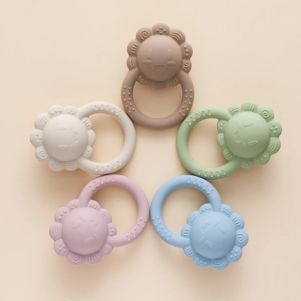Baby Toys Silicone Teether Food Grade Rattle Toys Baby 0-12 Months Sensory Toys Silicone Lion Hand Bell Silicone Teething Rattle