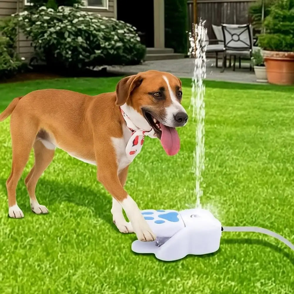 Unique Claw Shape Paw Activated Pet Sprinkler Interactive Funny Puppy Water Dispenser Plastic Pet Water Fountain Outdoor Use