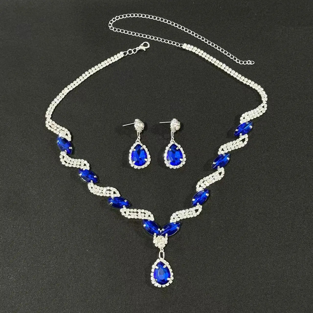 European and American 2-piece Bridal Jewelry Necklace Earrings Jewelry Set Banquet Dress Set Chain Fashion Versatile Accessories