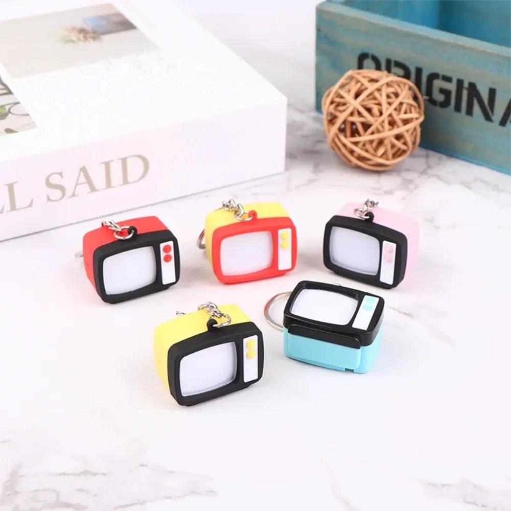 Creative Retro Television Keychain Miniature Television Tv Model Toy Creative Children Toy Keychain Pendant