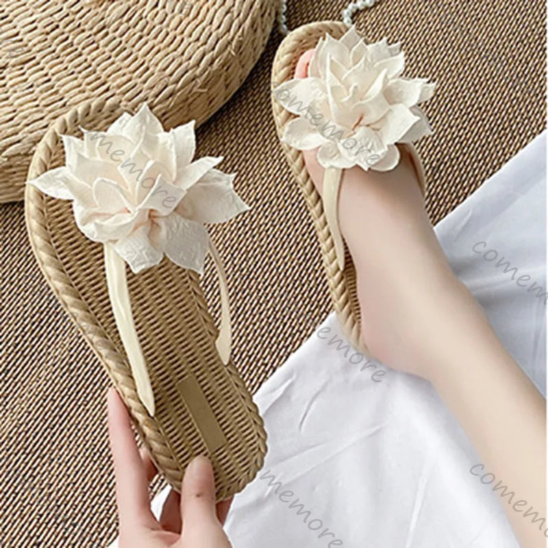 Comemore Flowers Flip Flops for Women Fashion Open Toe Light Flat Bottom Casual Women Slides Indoor Outdoor Women's Beach Shoes