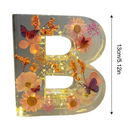 Floral 26 Letters Night Lights Decorative Resin Lamp with Initial Letter & Dry Flower Creative Table Light Night Lamp Glowing