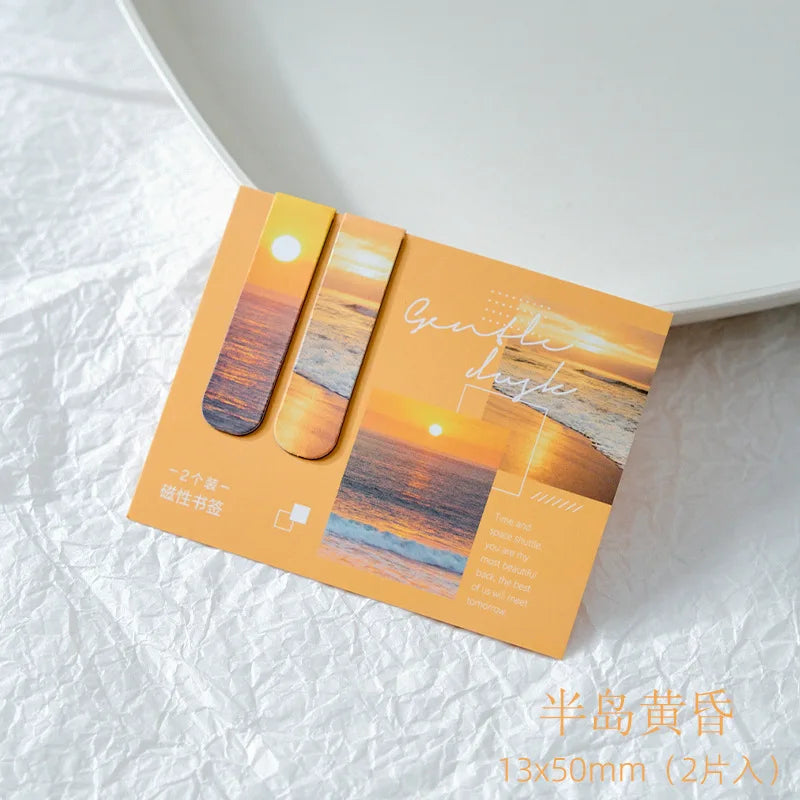 2 pcs Creative scenic magnetic bookmark Student decorative book holder reading accessories Student office Supplies