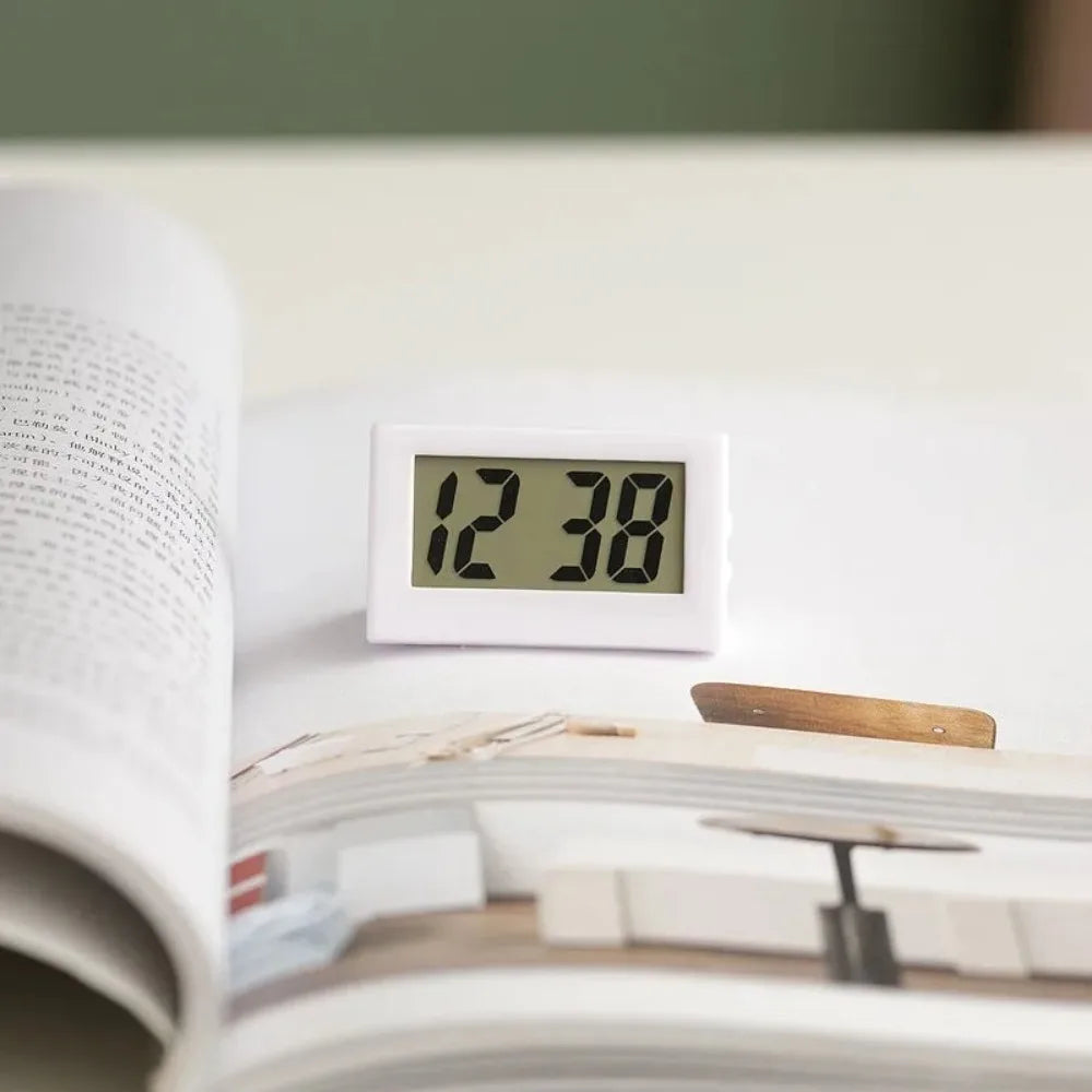 Mini Clock Simple Electronic Clock Bedside Clock Car Clock Student Clock Portable Desk Clock Digital Clock with Date
