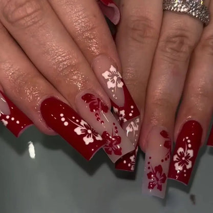 Pink French Style False Nails White Flower Printed Short Square Head Press on Nails Simple Wearable Artificial Nails Art 24Pcs