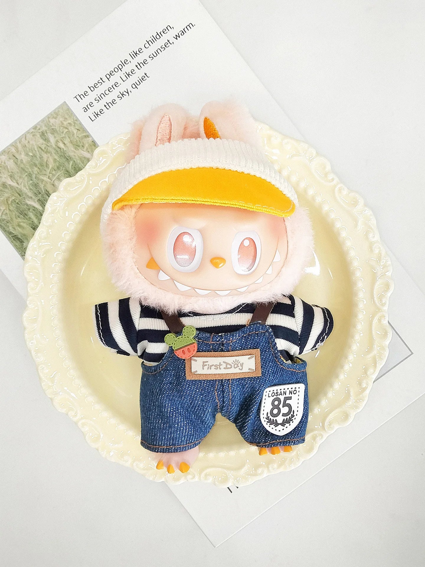 Labubu's Third-generation Baby Clothes, Labubu 3.0 Baby Clothes, Sitting Party Clothes, Blind Box Clothes, 17cm
