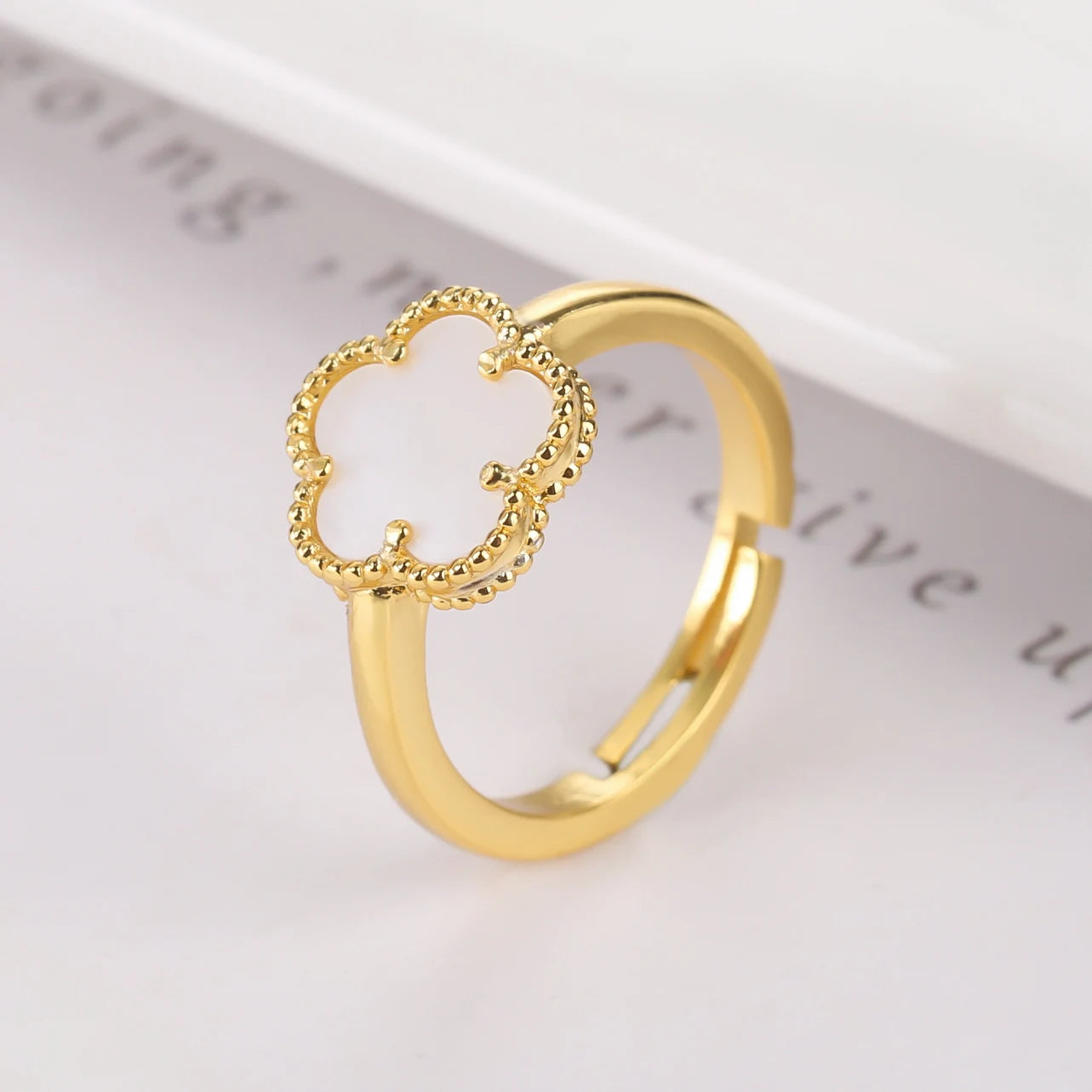 9-Color New Minimalist Shell Natural Stone Plant Flower Ring With Adjustable Opening For Women's Luxurious Temperament Clover