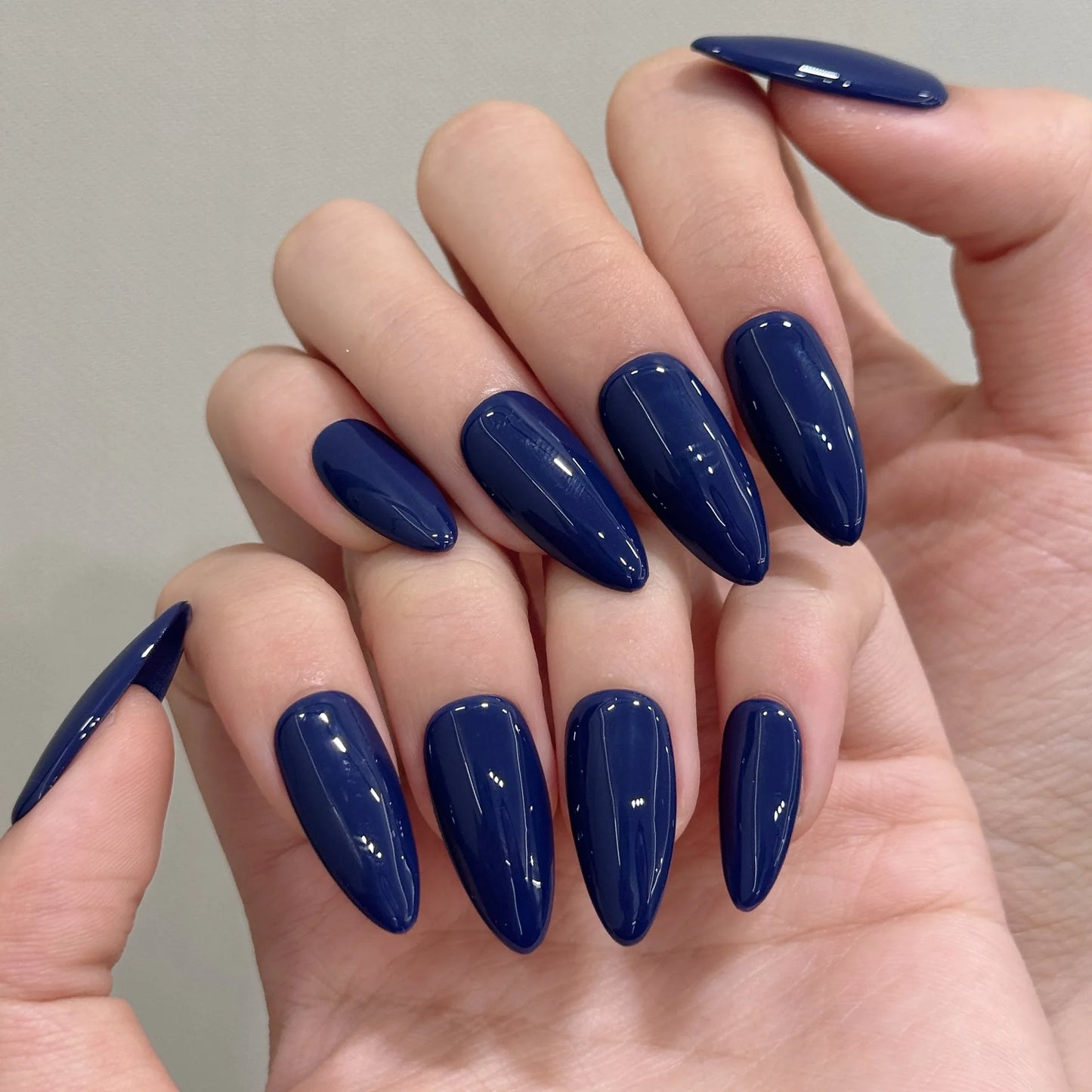 10Pcs Handmade Bright Blue Press On Nails Toenails Almond French False Nail Toenails Wearable Manicure For Women And Girls