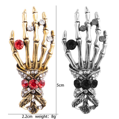 Skull Palm Inlaid Rhinestone Brooch for Men Gothic Fashion Retro Brooches Pin Halloween Day Jewelry Party Boyfriends Gift