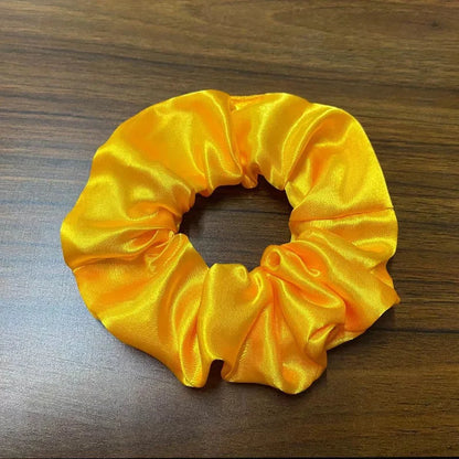 Light Up LED Glasses 5 Colors Heart Shape Glow Glasses Glow in The Dark Party Supplies Neon Party Favors for Kids Adults