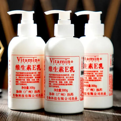 Body Lotion, Vitamin E Lotion: Moisturizing for Whole Body, Ideal as Face Cream, Body Lotion and Hand Cream