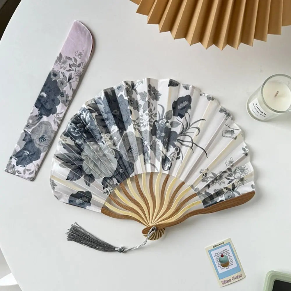 Portable Hand Fold Fan New Chinese Style Dance Props Retro Shell Fan Woman Men Bamboo Wood Silk Flower Folding Fan