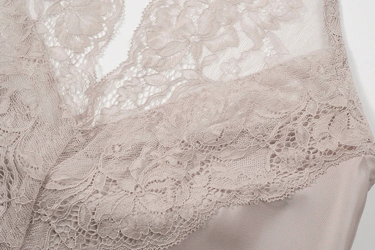 Casual Female Work Wear Office Shirts and Blouses Korean Basic Lace Shirts Women Vintage Clothing Chiffon Top