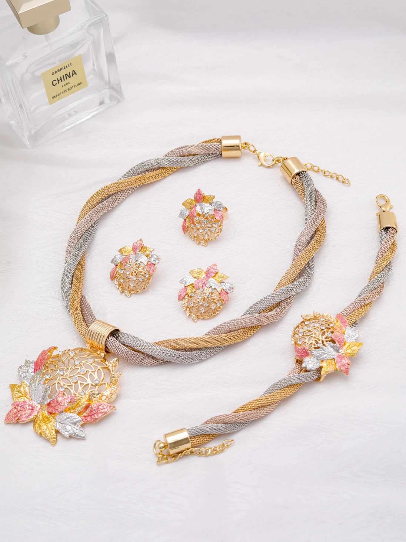 Women Multicolour Jewelry Set 18K Gold Plated Necklace Set Wedding Bridal Fashion Tassels Necklace Earrings Ring Gift