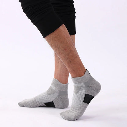 Anti-slip sports socks for men, solid color compression socks for cycling, running, football, basketball, soccer, 1pair