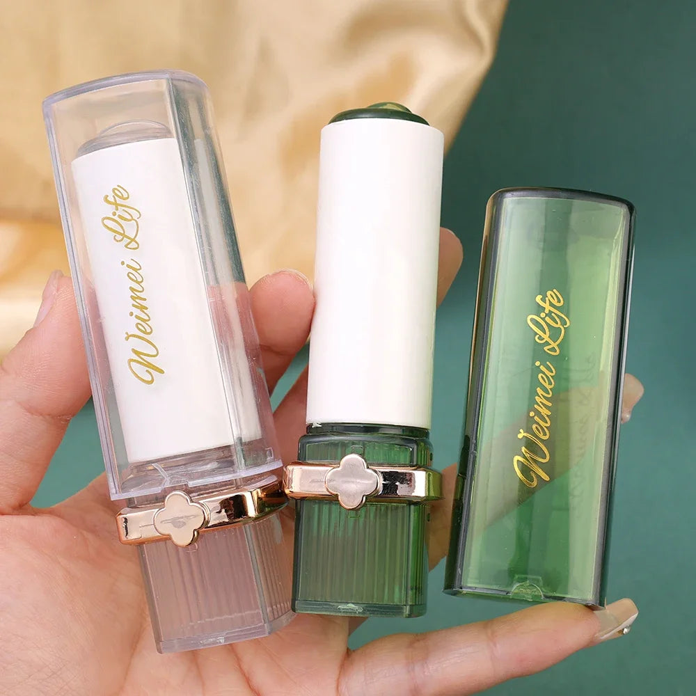 Mini Sticky Roller Tearable Lint Roller Travel Portable Dust Wiper Creative Lipstick Styling Clothes Carpet Cleaning Accessories