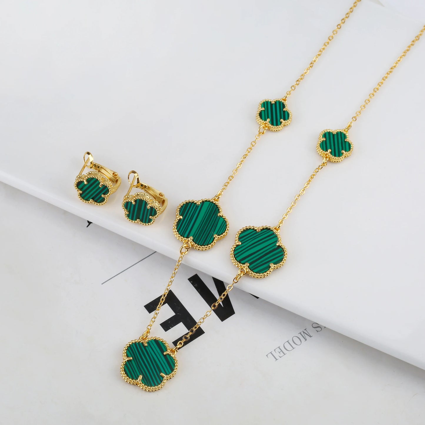 Irregular New Double Sided Natural Stone Shell Plant Five Leaf Flower Jewelry Set Necklace Earrings Women's High Quality Clover