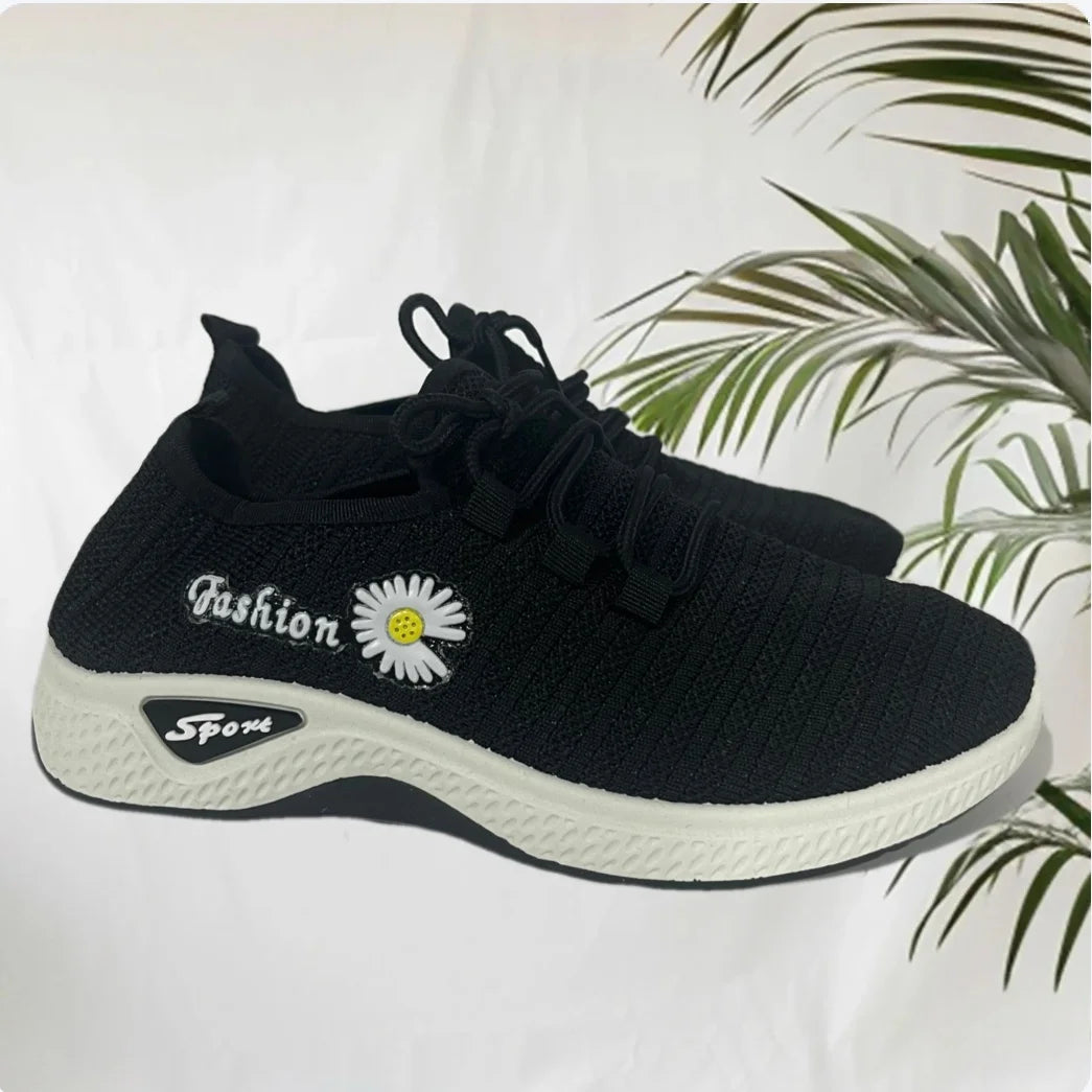 Women's Sneakers 2025 New Spring and Summer Fashion Versatile Soft Sole Lightweight Casual Running Shoes for Children