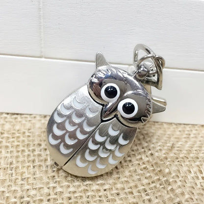 1PC Retro Silver Children's Cartoon Flip Creative Pocket Watch Necklace Women's Watch Student Watch Primary School Student Keych