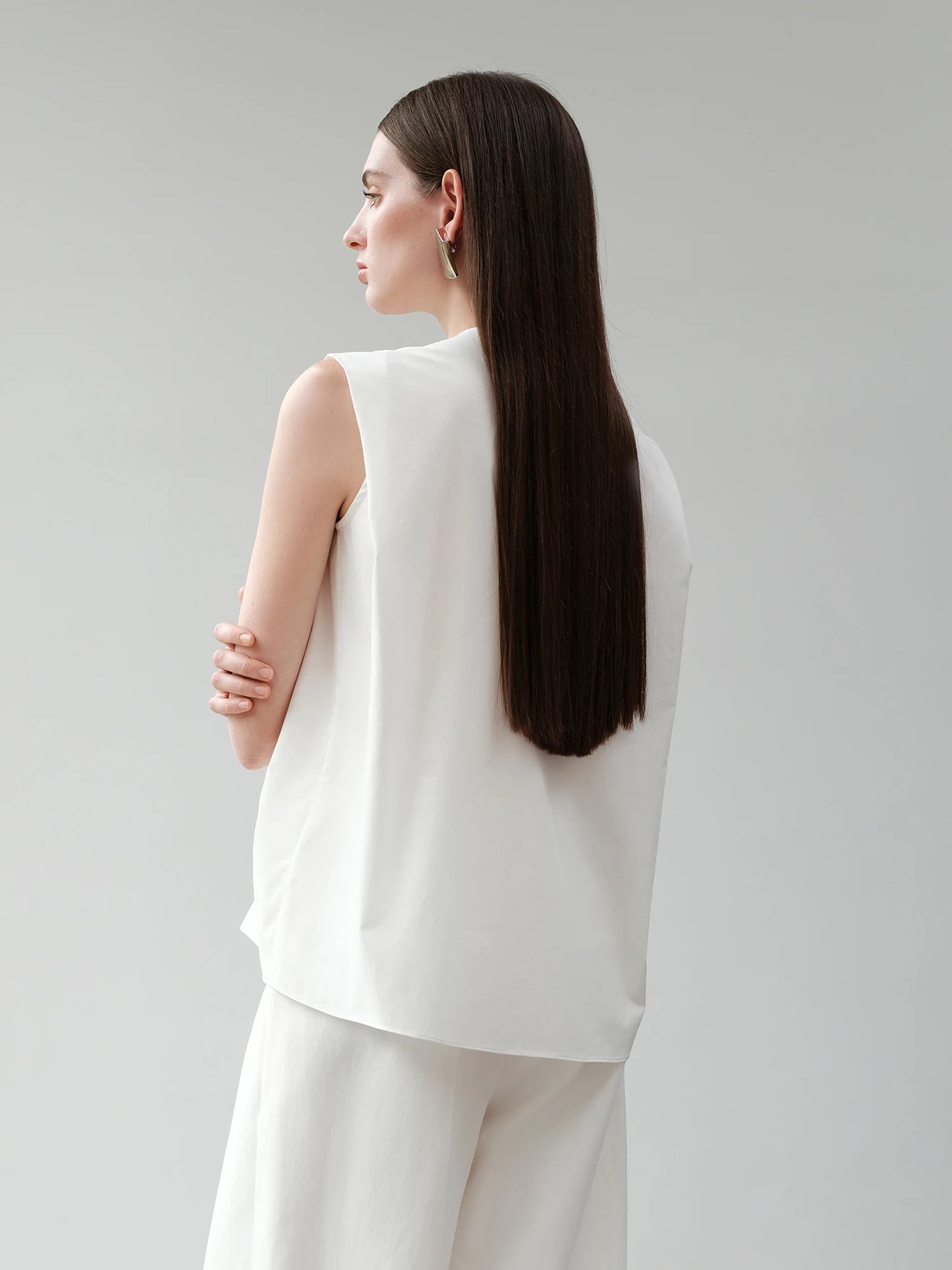 FSLE【Premium Series】2025 Summer Women's Textured Sleeveless Blouse - Crinkle Weave & Relaxed Fit with Artisan Detailing