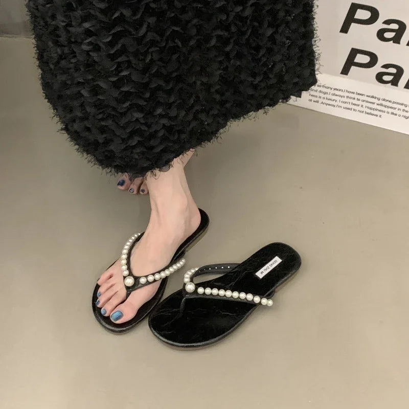 Woman Fashion Flip Flops 2025 Summer New Korean Style Soft Bottom Anti-slippery Versatile Princess Beading Simple Beach Slippers