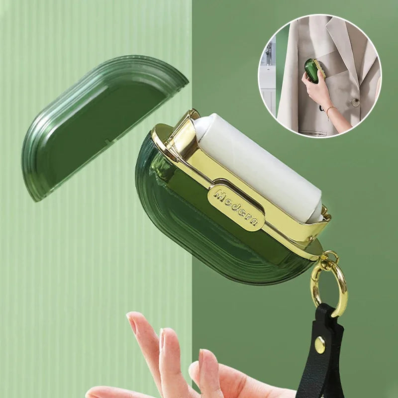 Mini Portable Lint Applicator Roller Can Be Torn To Replace Paper on The Body Stained Clothes Hair Removal Device