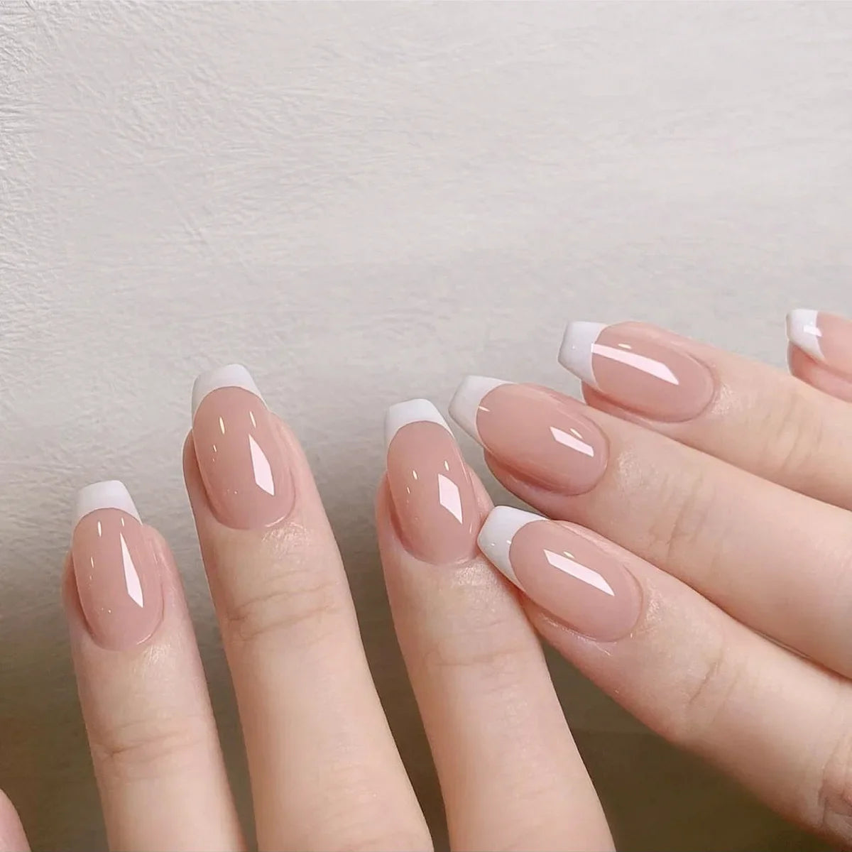 24Pcs French Tip Handmade Press On Nails Minimalist Solid Color Fake Nails Medium Square Full Cover Press On Nail Tips With Glue