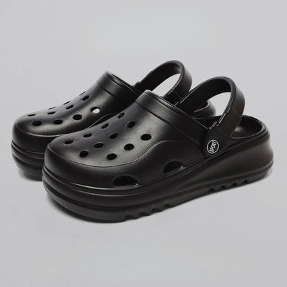 Women Clogs 2024 New Arrival Thick Platform Sandals Comfortable Fashion Slippers Summer Beach Slides