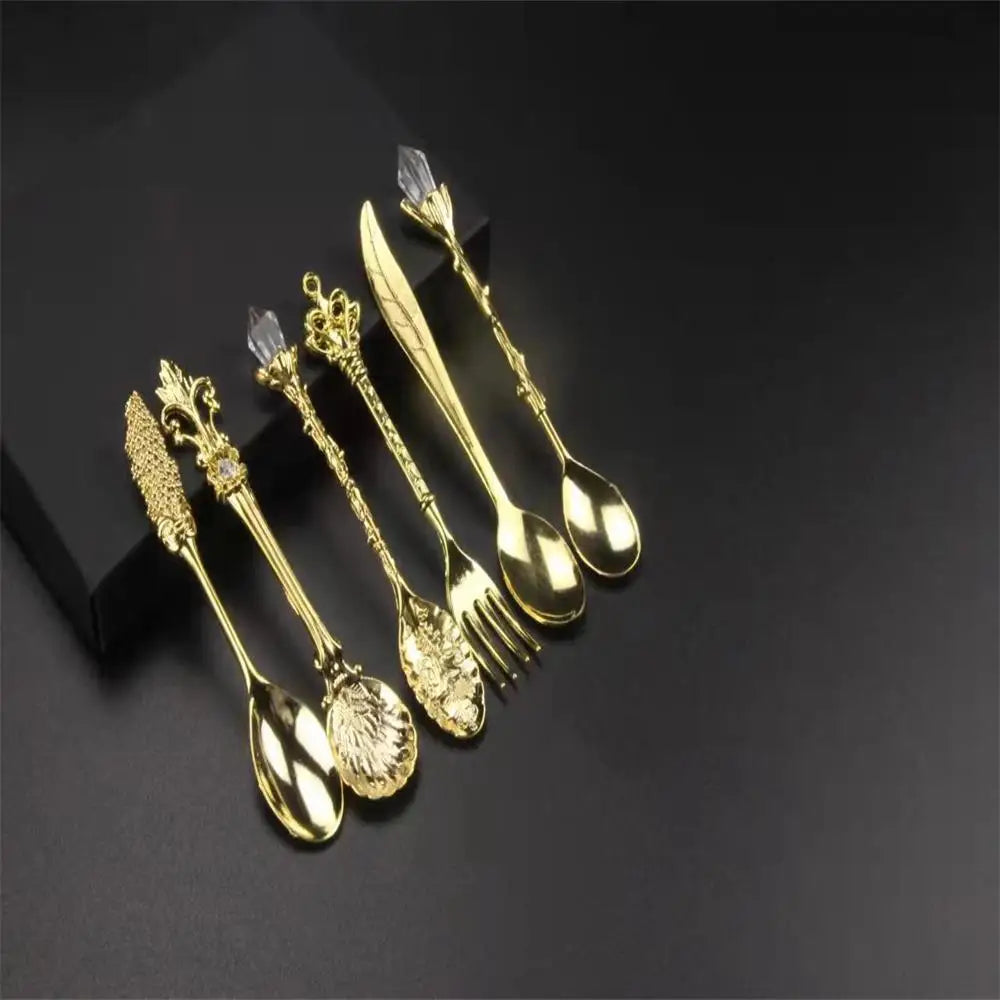 6pcs Vintage Palace Coffee Spoon 6pcs Set Ice Cream Spoon Jam Spoon Dessert Spoon Zinc Alloy Coffee Spoon Tableware Kitchen Uten