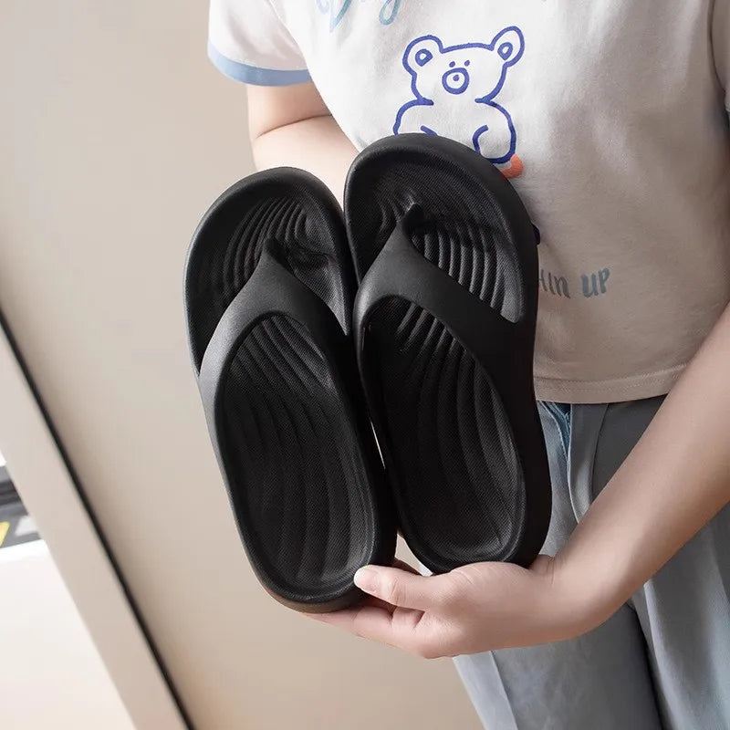 High-end And Touching Flip-flops For Summer Wear, Anti-slip, Anti-odor, And Comfortable Home Slippers That Pinch The Feet