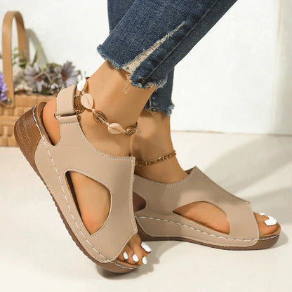Plum-size Velcro platform sandals women's car stitched breathable hollow wedge beach sandals