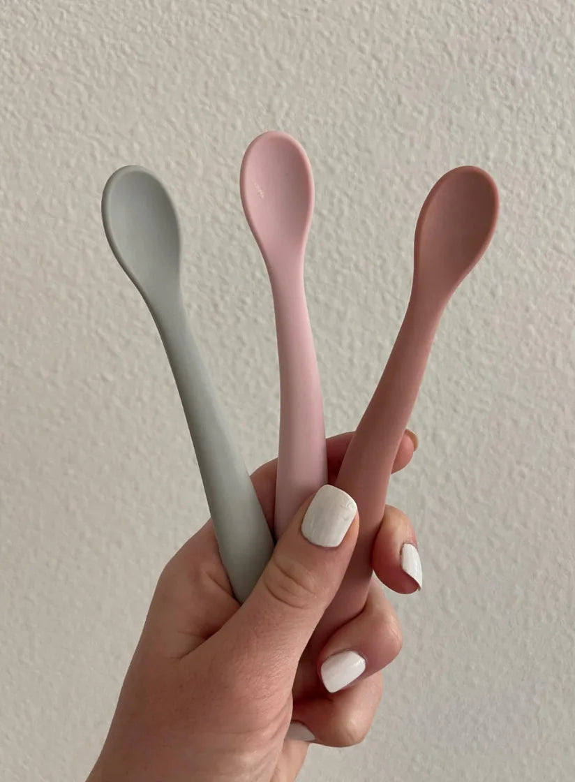 Baby Soft Silicone Spoon Food Grade Children's Feeding Training Spoon Long Handle Weaning Eating Practice Spoon