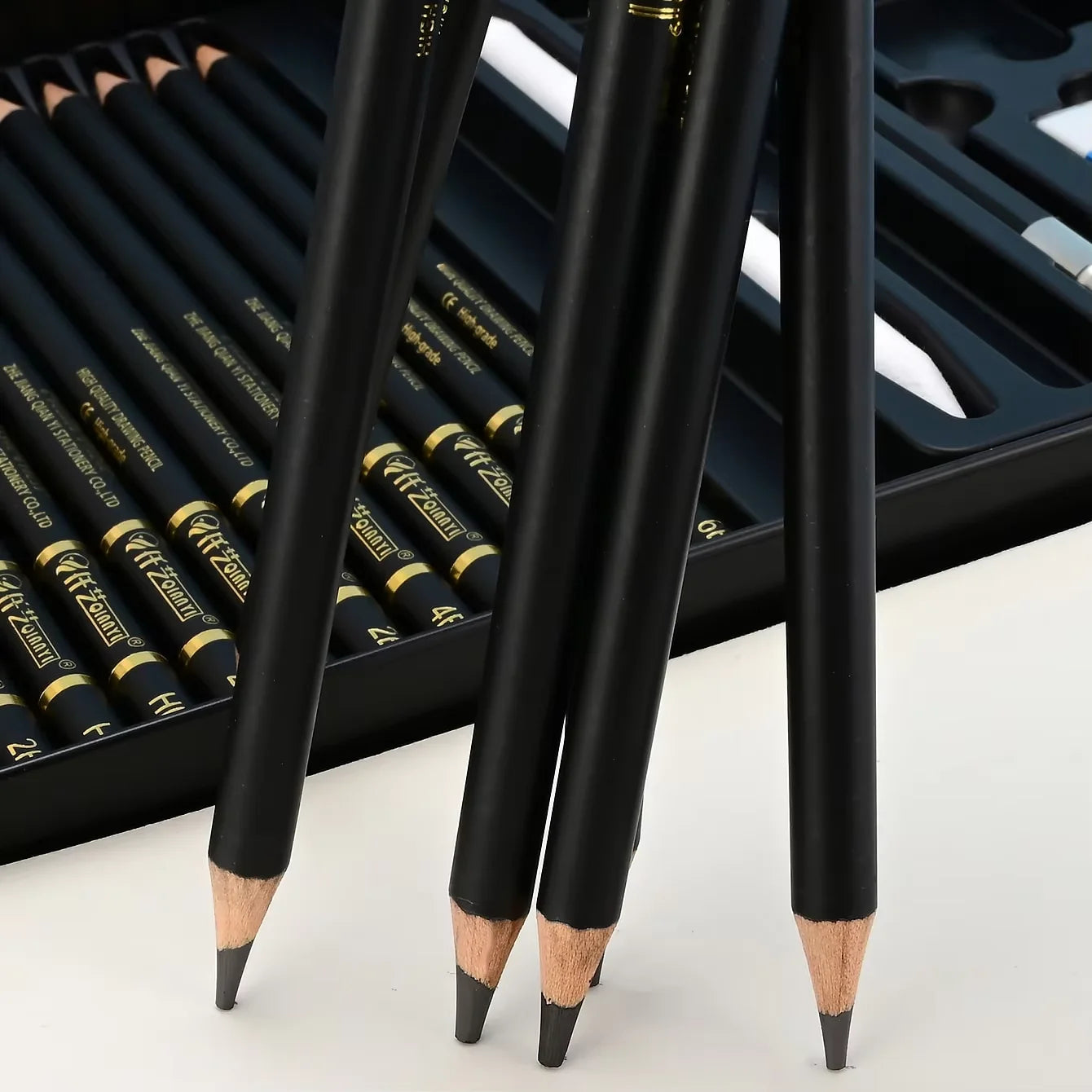 31 Pcs Painting Set Sketch Set,Metal Box Packaging,Professional Art Supplies, Including Graphite Pencils,Charcoal Pencils,Blend