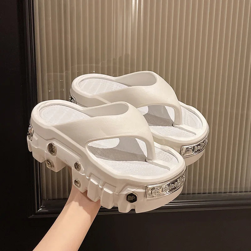 Woman flip flops Punk Design Shoes 2025 trend Casual Platform Sandals non-slip Outdoor slippers Unique features Flat Slides