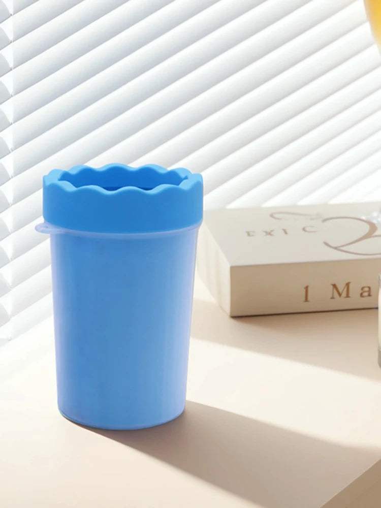 Portable Paw Cleaner Cup - 3-Size Silicone Pet Foot Washer for Dogs & Cats, Summer Outdoor Mud Remover 