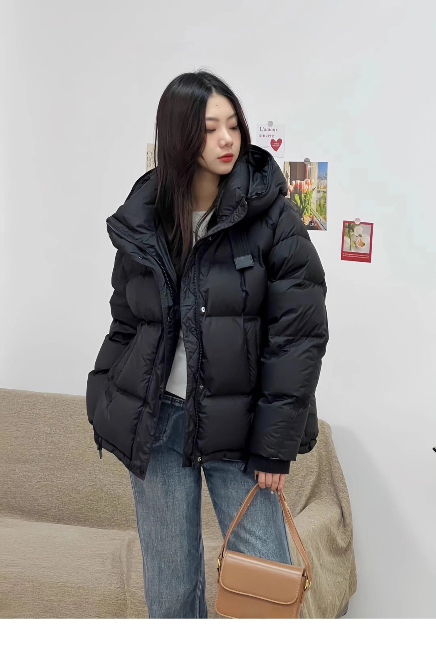 2025 New Women's Hooded Down Jacket 90% Duck Down Thickened Short Down Jacket Casual Versatile Fashion Cuffs Label Warm Coat