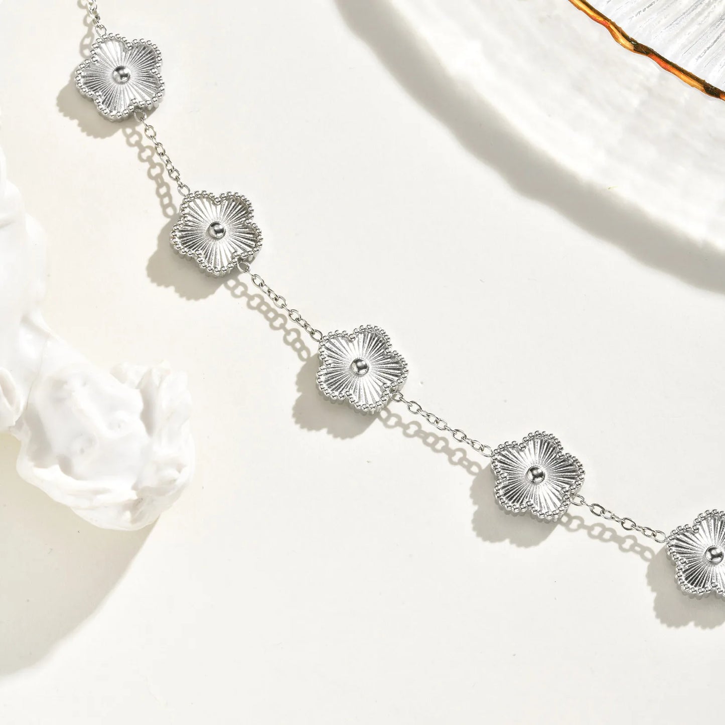 Vnox Stainless Steel Colorful Clover Cute Hand Bracelet For Woman Fashion Five Leaf Flower Lucky Jewelry Accessories Gift To Her