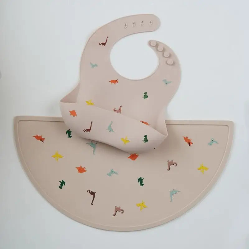Baby silicone bib, bear bib, baby eating, children's complementary food, saliva bib, waterproof saliva towel