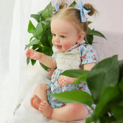 A 55cm-long fully enamel doll that can be washed and reused, perfect for soothing and entertaining babies. It's a realistic baby