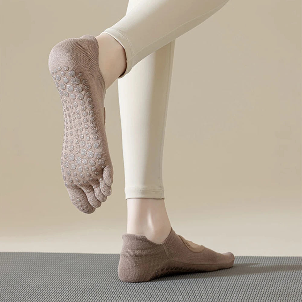 Yoga Socks for Women toe socks non slip Pilates class Hollow out Breathable anti-slip socks five fingers aerobics cotton socks